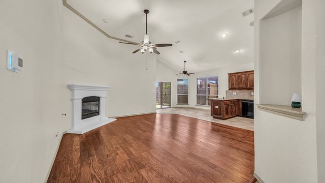 5401 Grayson Ridge Drive, Fort Worth, TX 76179