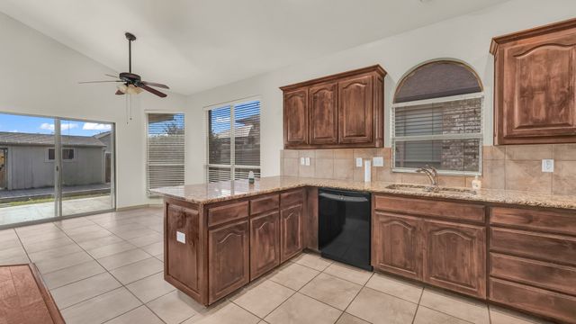5401 Grayson Ridge Drive, Fort Worth, TX 76179