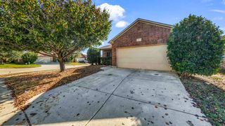 5401 Grayson Ridge Drive, Fort Worth, TX 76179