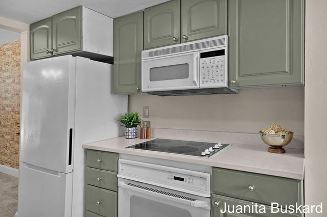 4106 North Norway Street Se, City Of Kentwood, MI 49546