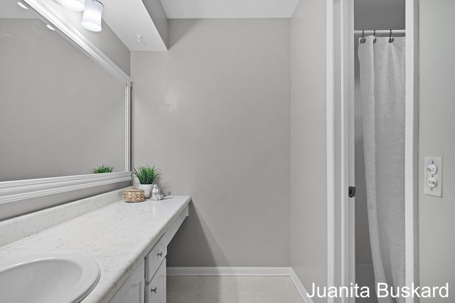 4106 North Norway Street Se, City Of Kentwood, MI 49546