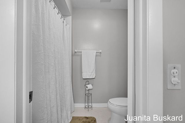 4106 North Norway Street Se, City Of Kentwood, MI 49546