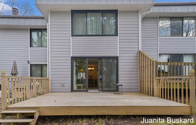 4106 North Norway Street Se, City Of Kentwood, MI 49546