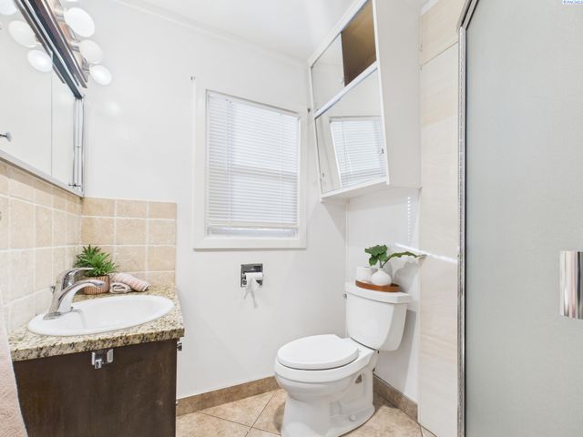 1108 Torbett St, Richland, WA 99354