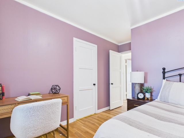 1108 Torbett St, Richland, WA 99354