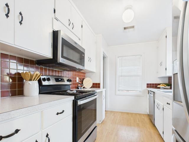 1108 Torbett St, Richland, WA 99354