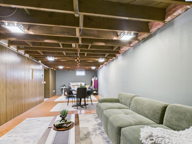 1108 Torbett St, Richland, WA 99354