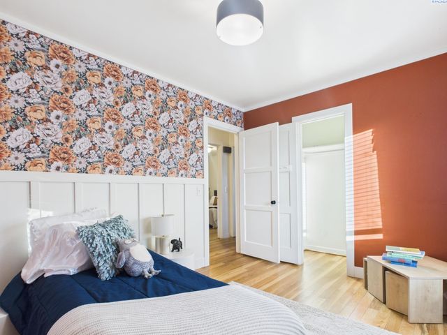 1108 Torbett St, Richland, WA 99354