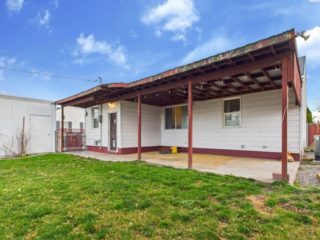 1108 Torbett St, Richland, WA 99354