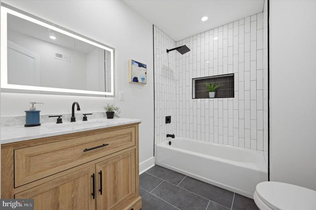 7352 SOMMERS RD, Philadelphia, PA 19138