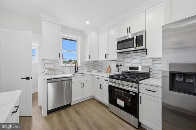 7352 SOMMERS RD, Philadelphia, PA 19138