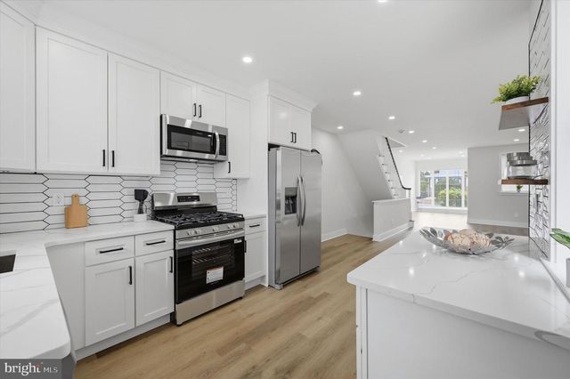 7352 SOMMERS RD, Philadelphia, PA 19138