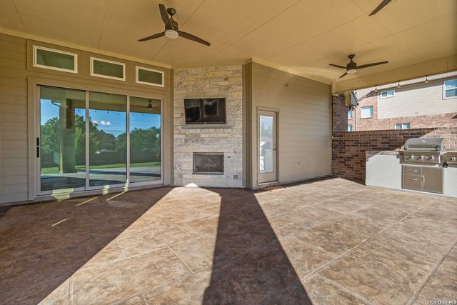 3337 Harvest View, Marion, TX 78124