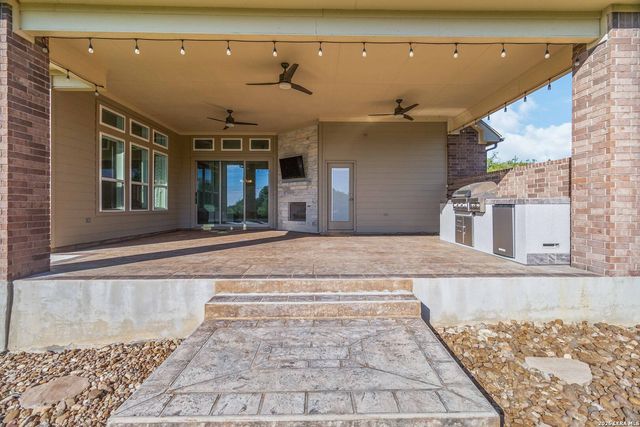 3337 Harvest View, Marion, TX 78124