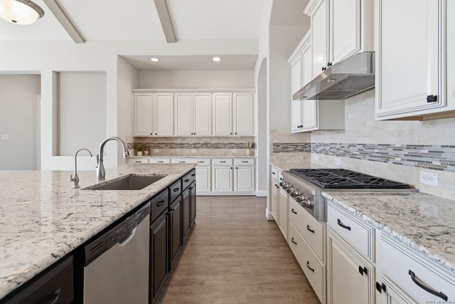 3337 Harvest View, Marion, TX 78124