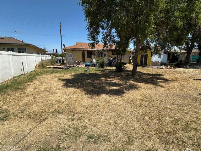 10396 Mountain View, Loma Linda, CA 92354