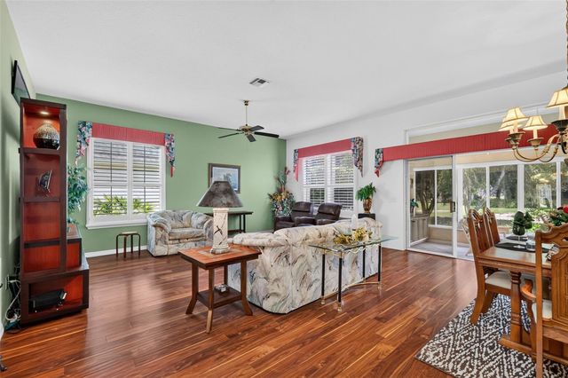 542 LOMA PASEO DRIVE, The Villages, FL 32159