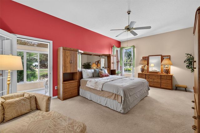 542 LOMA PASEO DRIVE, The Villages, FL 32159