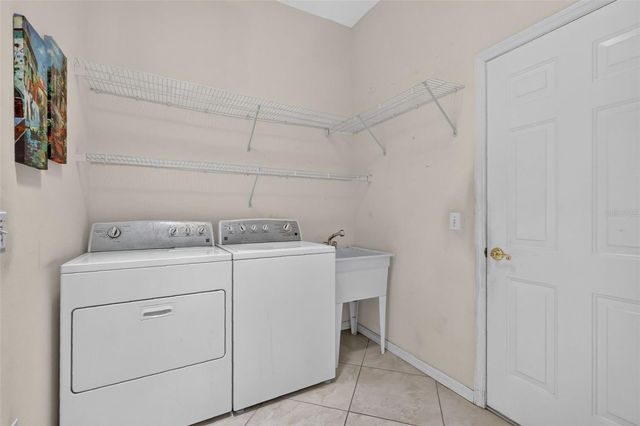542 LOMA PASEO DRIVE, The Villages, FL 32159
