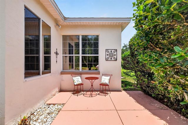 542 LOMA PASEO DRIVE, The Villages, FL 32159