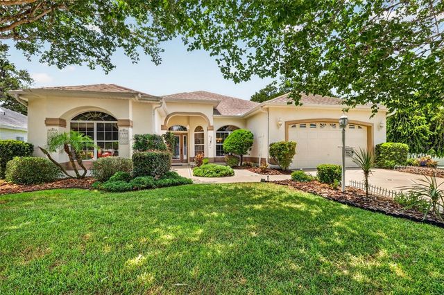 542 LOMA PASEO DRIVE, The Villages, FL 32159