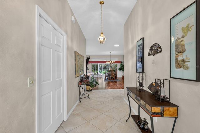 542 LOMA PASEO DRIVE, The Villages, FL 32159