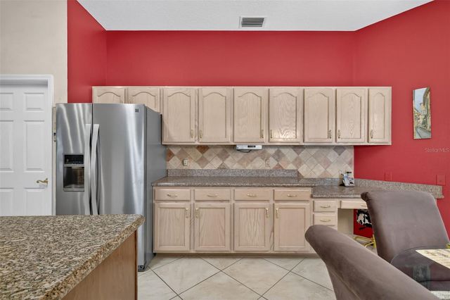 542 LOMA PASEO DRIVE, The Villages, FL 32159