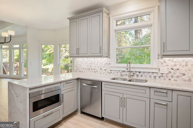 2599 Brookline Circle NE, Brookhaven, GA 30319