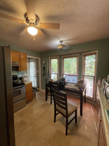 1222 Marla Dr, Clarksville, TN 37042
