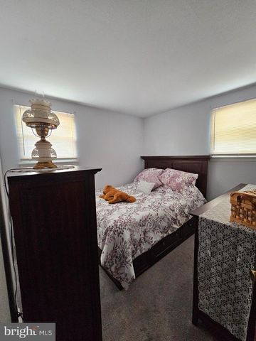 980 MARSHALL DR, Warminster, PA 18974