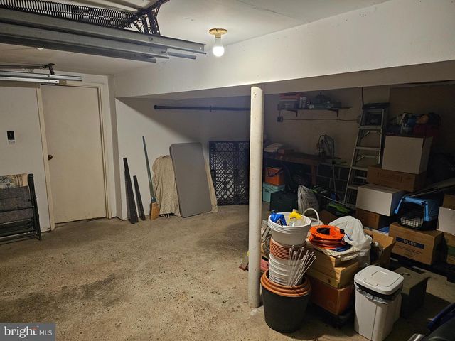 980 MARSHALL DR, Warminster, PA 18974