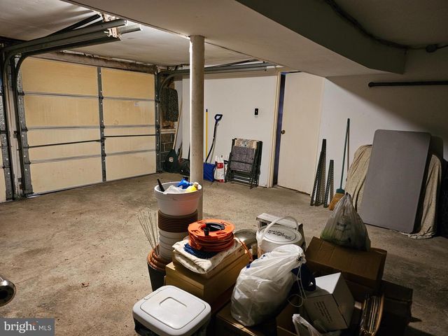 980 MARSHALL DR, Warminster, PA 18974