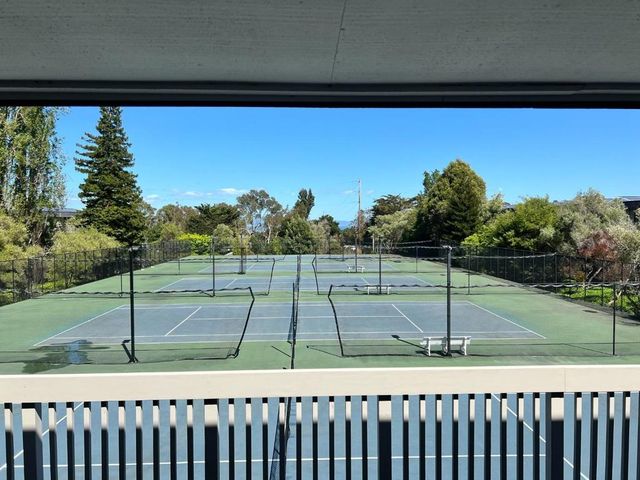 7221 Shelter Creek Lane, San Bruno, CA 94066
