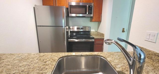7221 Shelter Creek Lane, San Bruno, CA 94066