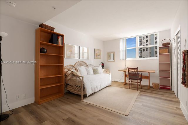 3001 S Ocean Drive 443, Hollywood, FL 33019