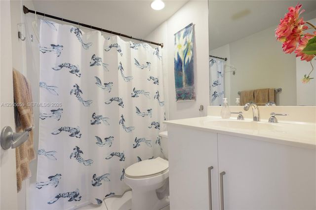 3001 S Ocean Drive 443, Hollywood, FL 33019