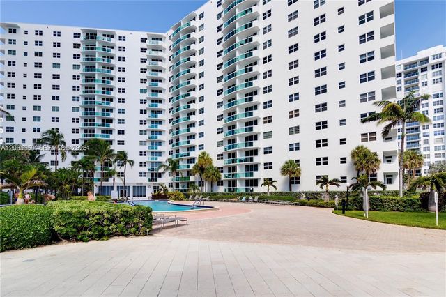 3001 S Ocean Drive 443, Hollywood, FL 33019