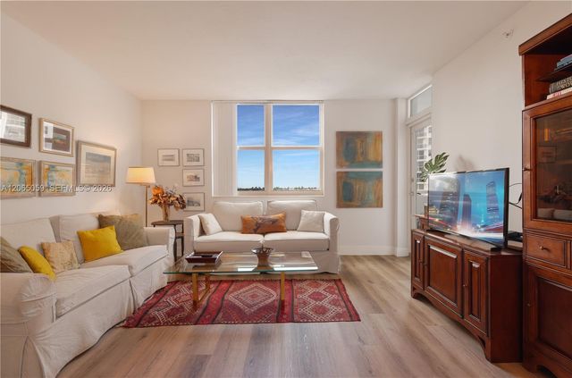 3001 S Ocean Drive 443, Hollywood, FL 33019