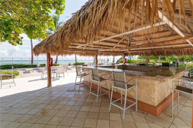 3001 S Ocean Drive 443, Hollywood, FL 33019