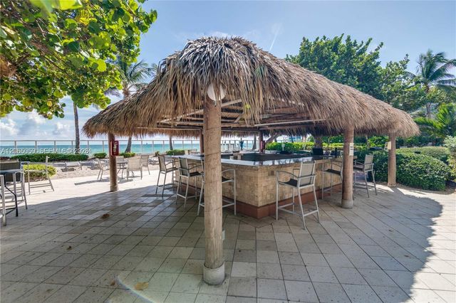 3001 S Ocean Drive 443, Hollywood, FL 33019