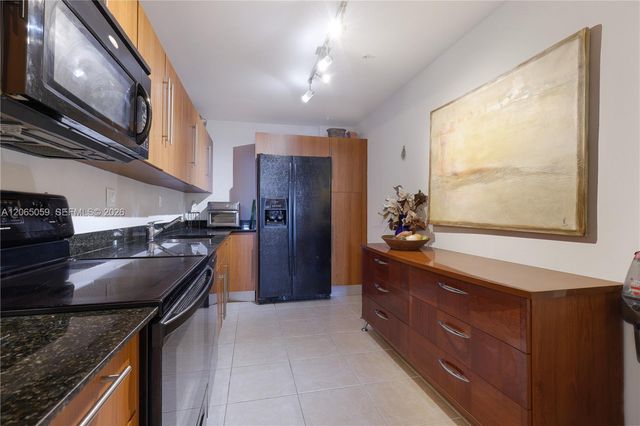 3001 S Ocean Drive 443, Hollywood, FL 33019