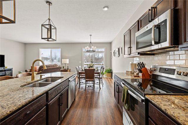 2160 Prestwick Bend, Miamisburg, OH 45342