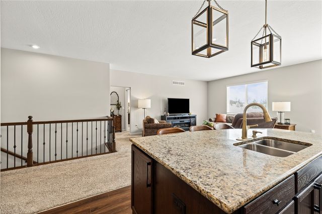 2160 Prestwick Bend, Miamisburg, OH 45342