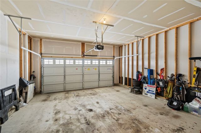 2160 Prestwick Bend, Miamisburg, OH 45342