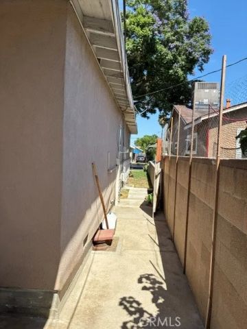 5915 Lemon, Long Beach, CA 90805