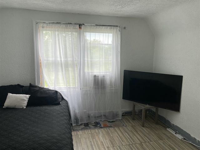 14122 Mendota Street, Detroit, MI 48238