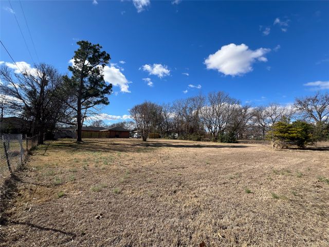 1609 E Peyton Street, Sherman, TX 75090