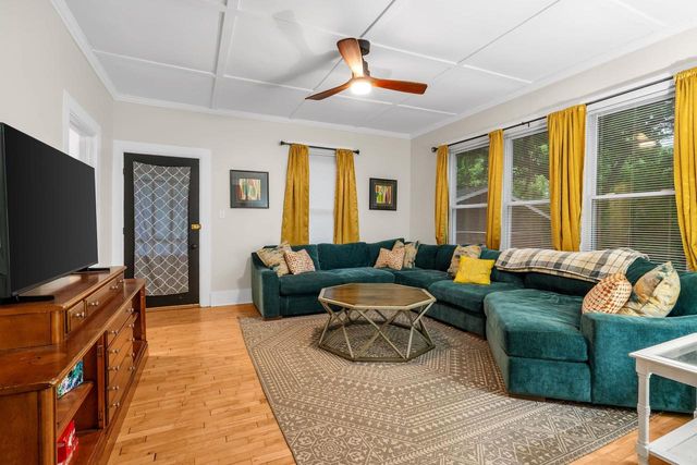 1340 CAMBRIDGE AVENUE, Oshkosh, WI 54902