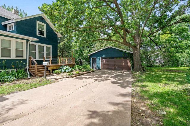 1340 CAMBRIDGE AVENUE, Oshkosh, WI 54902