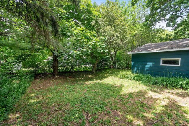 1340 CAMBRIDGE AVENUE, Oshkosh, WI 54902